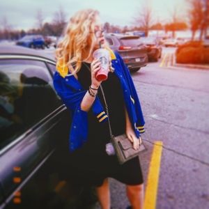 Meet your Posher, Abby